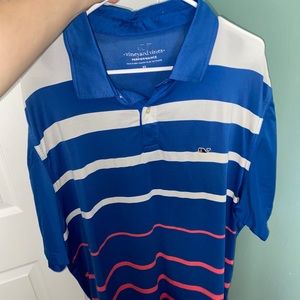 Vineyard vines